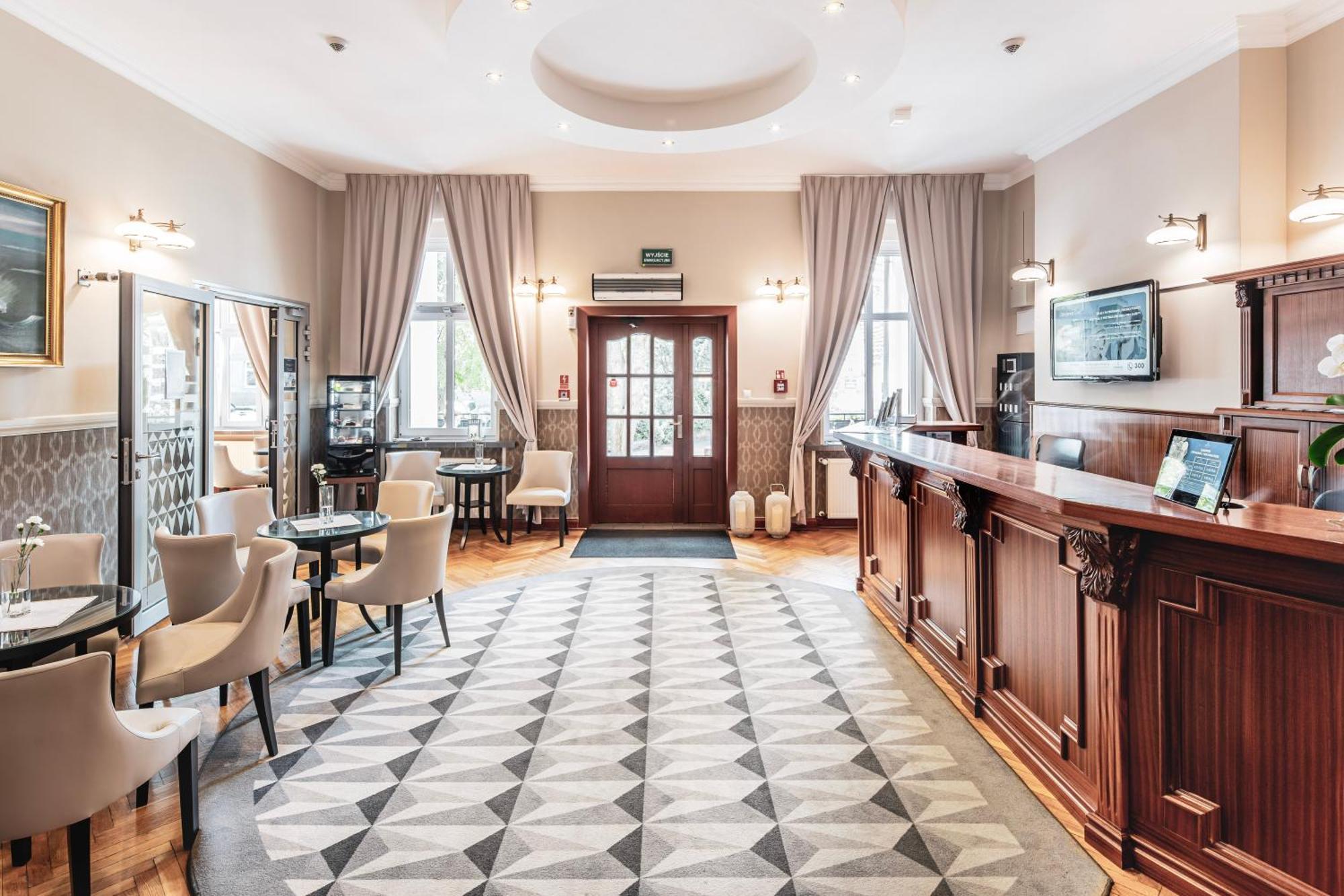 Jantar Hotel & Spa By Zdrojowa Kolobrzeg Ngoại thất bức ảnh