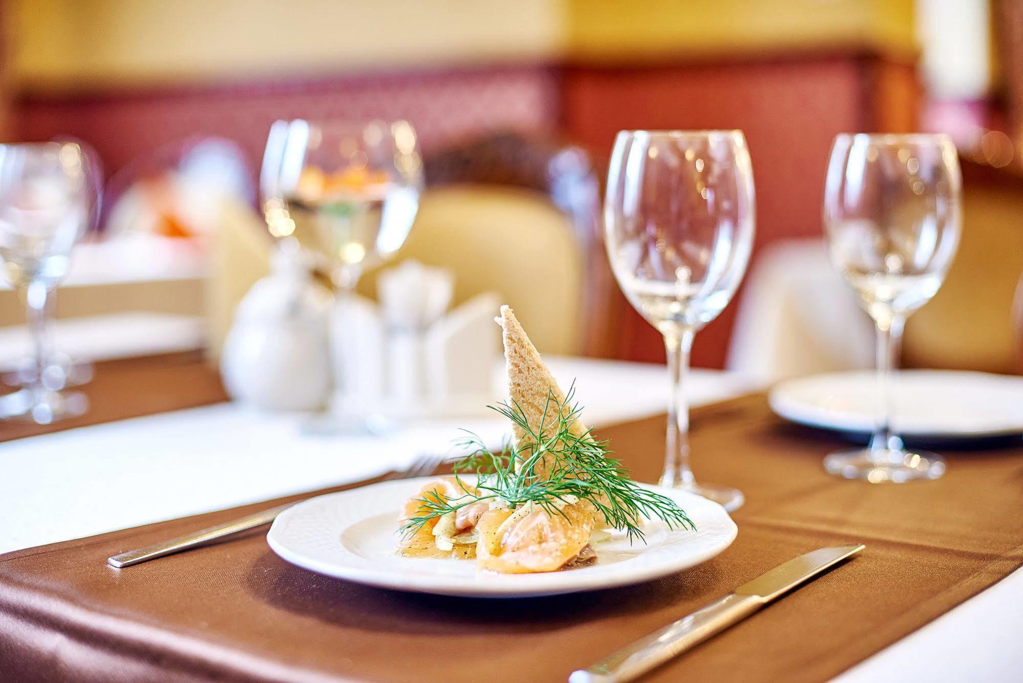 Jantar Hotel & Spa By Zdrojowa Kolobrzeg Ngoại thất bức ảnh